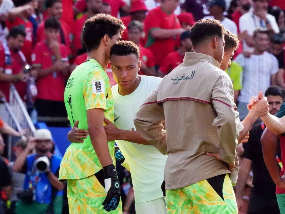 Mbappe shows class on and off pitch as France sink Morocco