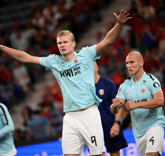 Norway's forward #09 Erling Haaland warms up prior the UEFA Nations League Group 4 football match between Portugal and Norway at Dragao stadium in Porto on October 3, 2026.